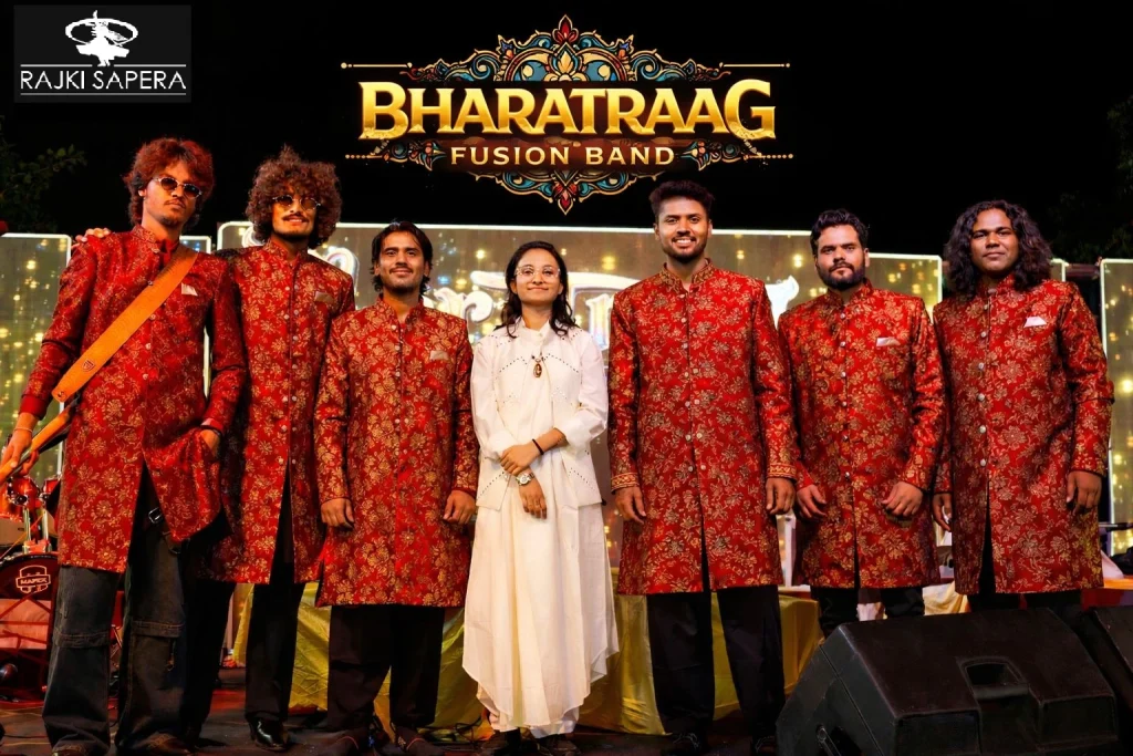 Live music show artist group